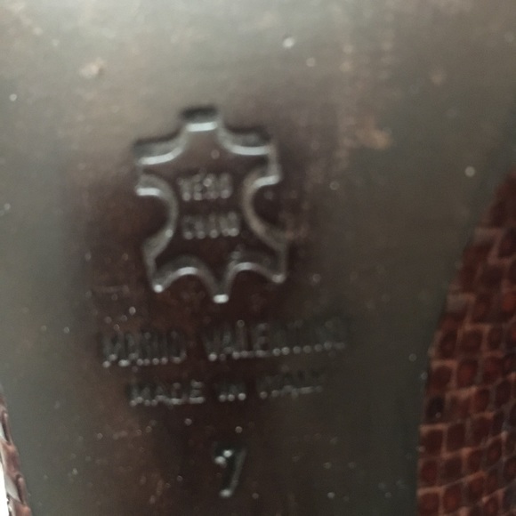 Vintage Mario Valentino shoes - like new woven - Picture 3 of 3